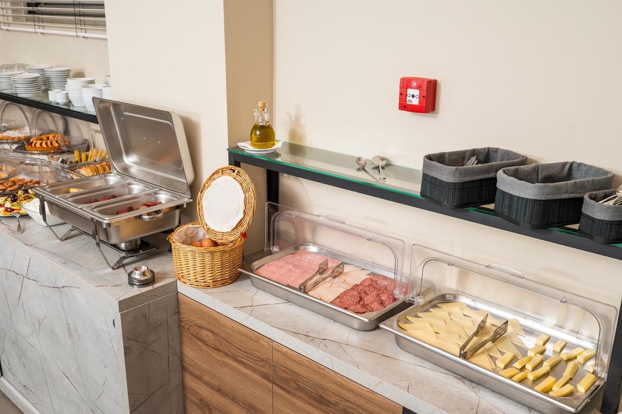 Glaros Hotel Apartment アギア・ガリニ エクステリア 写真